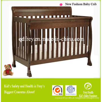 Mobiliário novo do bebê de madeira de pinho contínuo da cama do berço